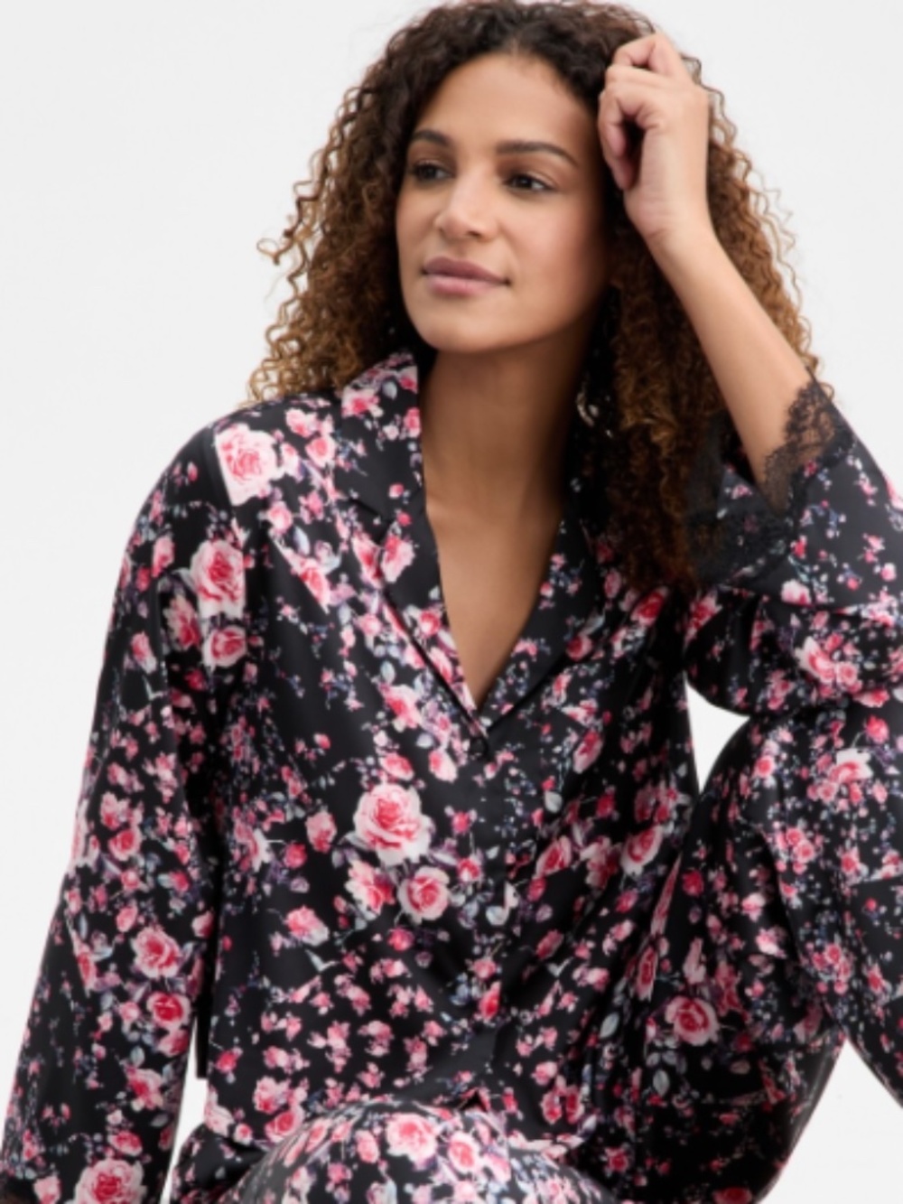 I.n.c. International Concepts Women's Long Sleeve Lace Trim Boxy Satin Notch TOP